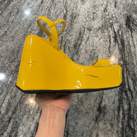 Jeffrey Campbell, yellow wedges heels - Picture 4 of 7